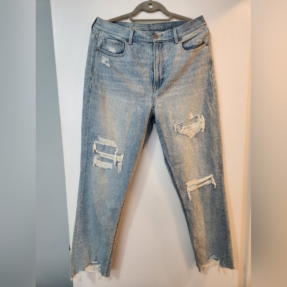 American Eagle Distressed Mom Jean